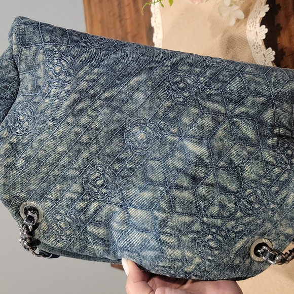 SOLD Rare & authentic CHANEL denim bag - Picture 4 of 15